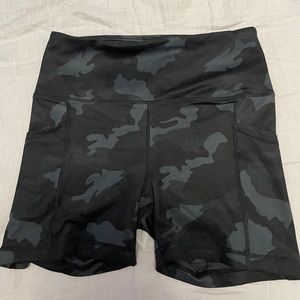 YOGALICIOUS | biker shorts